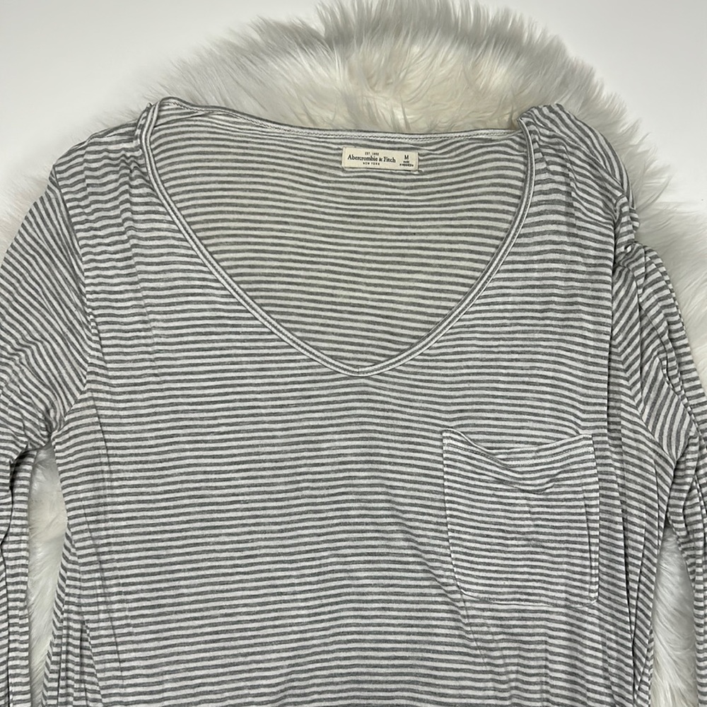 Abercrombie Gray and White Striped Long Sleeve Size Medium